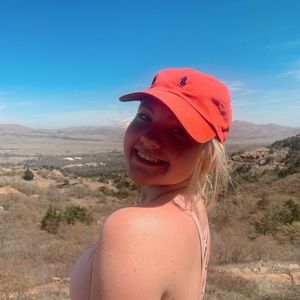 Meet your Posher, Abigail